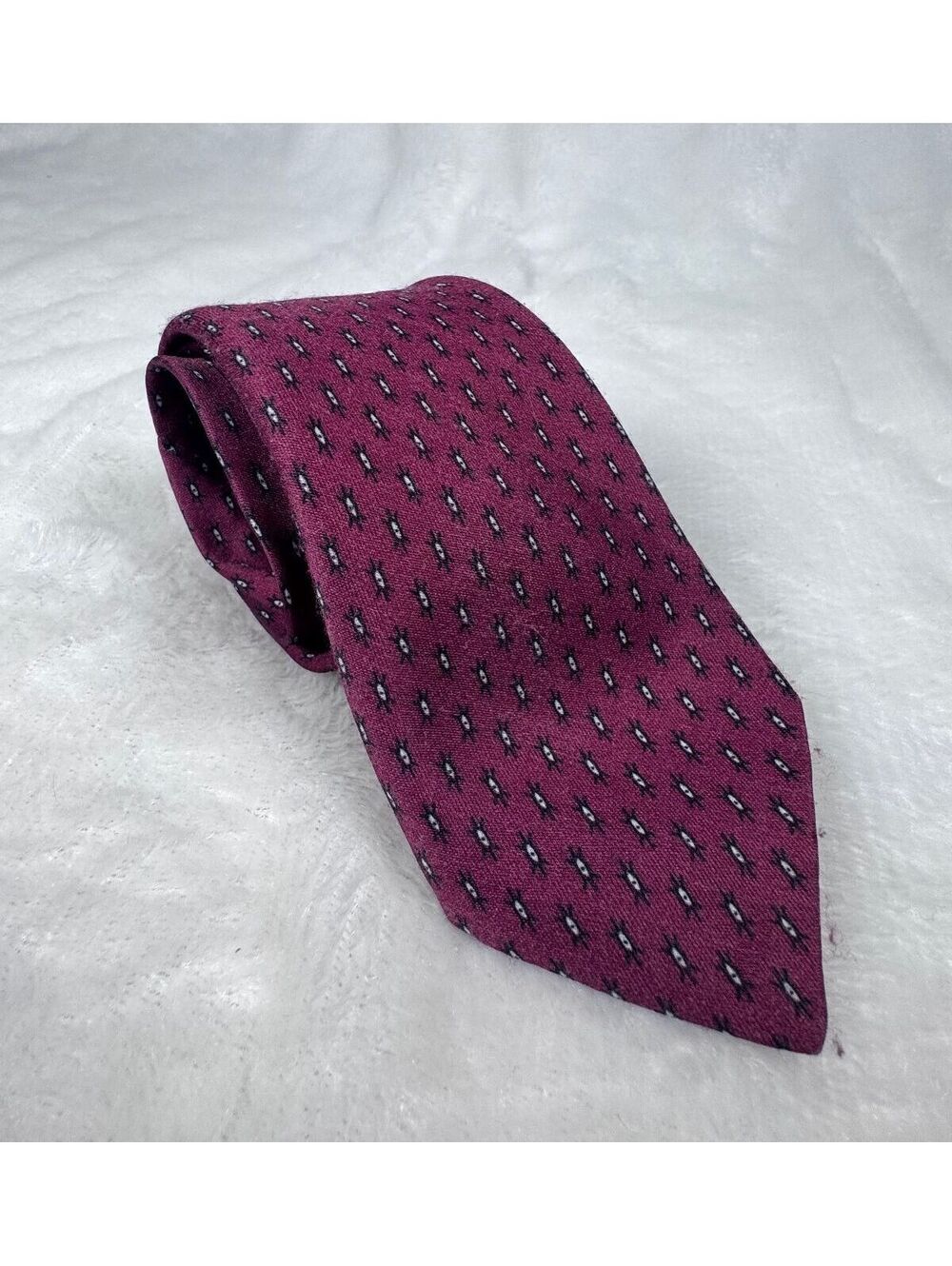 Vintage Edinburgh Silk Tie Geometric Medallion Red and Navy Blue